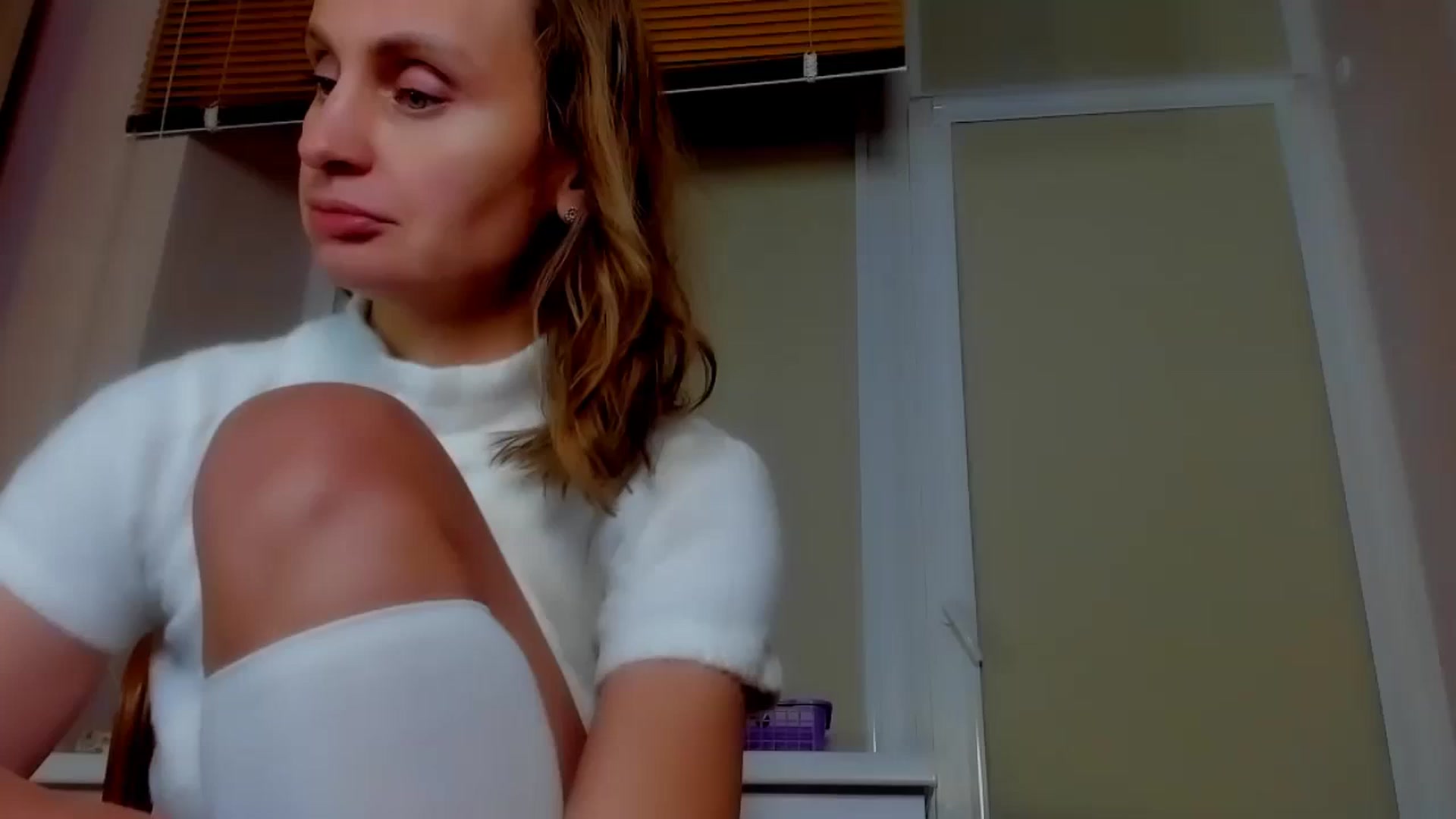 Gallery image thumbnail from Elenapre's myfreecams stream on, 12/09/2023, 08:31 image 1 of 20