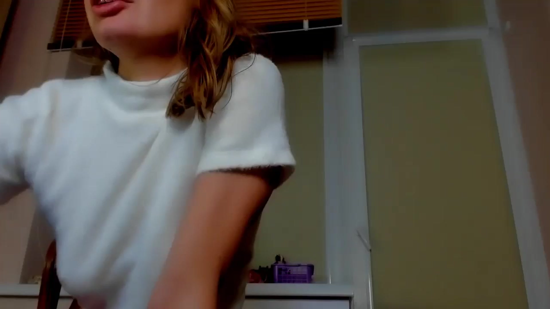Gallery image thumbnail from Elenapre's myfreecams stream on, 12/09/2023, 08:31 image 5 of 20