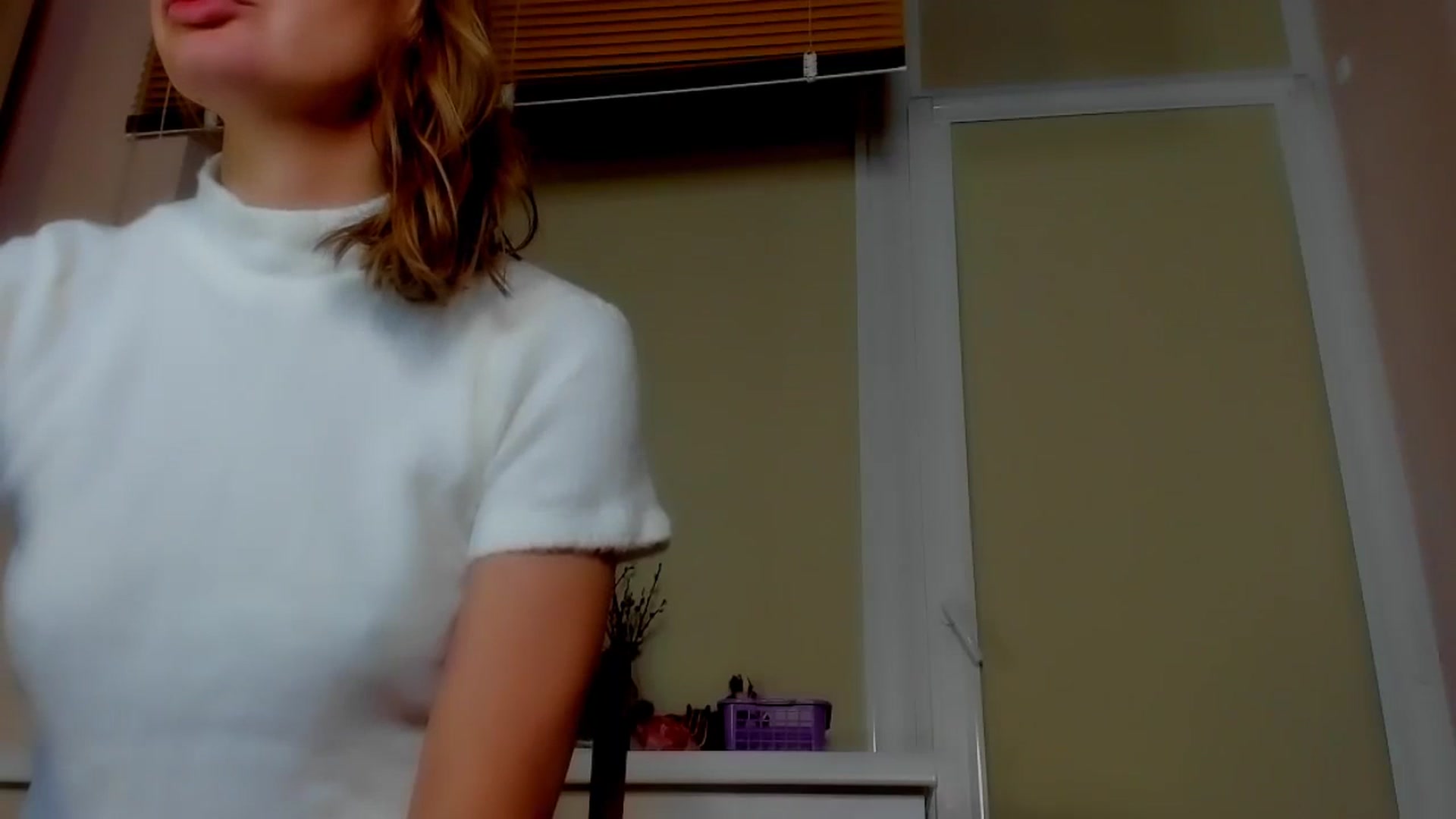 Gallery image thumbnail from Elenapre's myfreecams stream on, 12/09/2023, 08:31 image 2 of 20