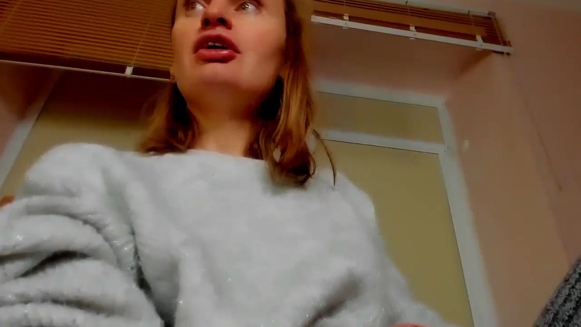 Gallery image thumbnail from Elenapre's myfreecams stream on, 12/12/2023, 07:52 image 10 of 20
