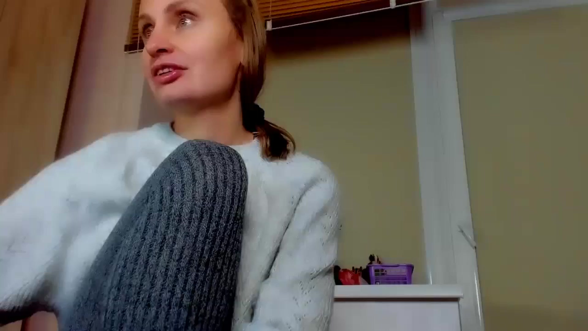 Gallery image thumbnail from Elenapre's myfreecams stream on, 12/12/2023, 07:52 image 1 of 20