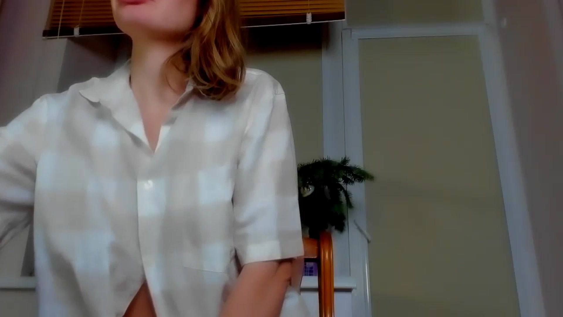 Gallery image thumbnail from Elenapre's myfreecams stream on, 12/26/2023, 08:16 image 7 of 20