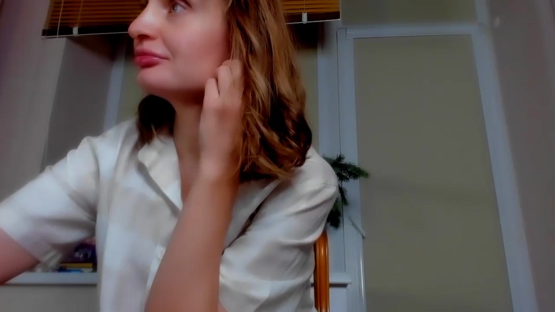 Gallery image thumbnail from Elenapre's myfreecams stream on, 12/26/2023, 08:16 image 4 of 20