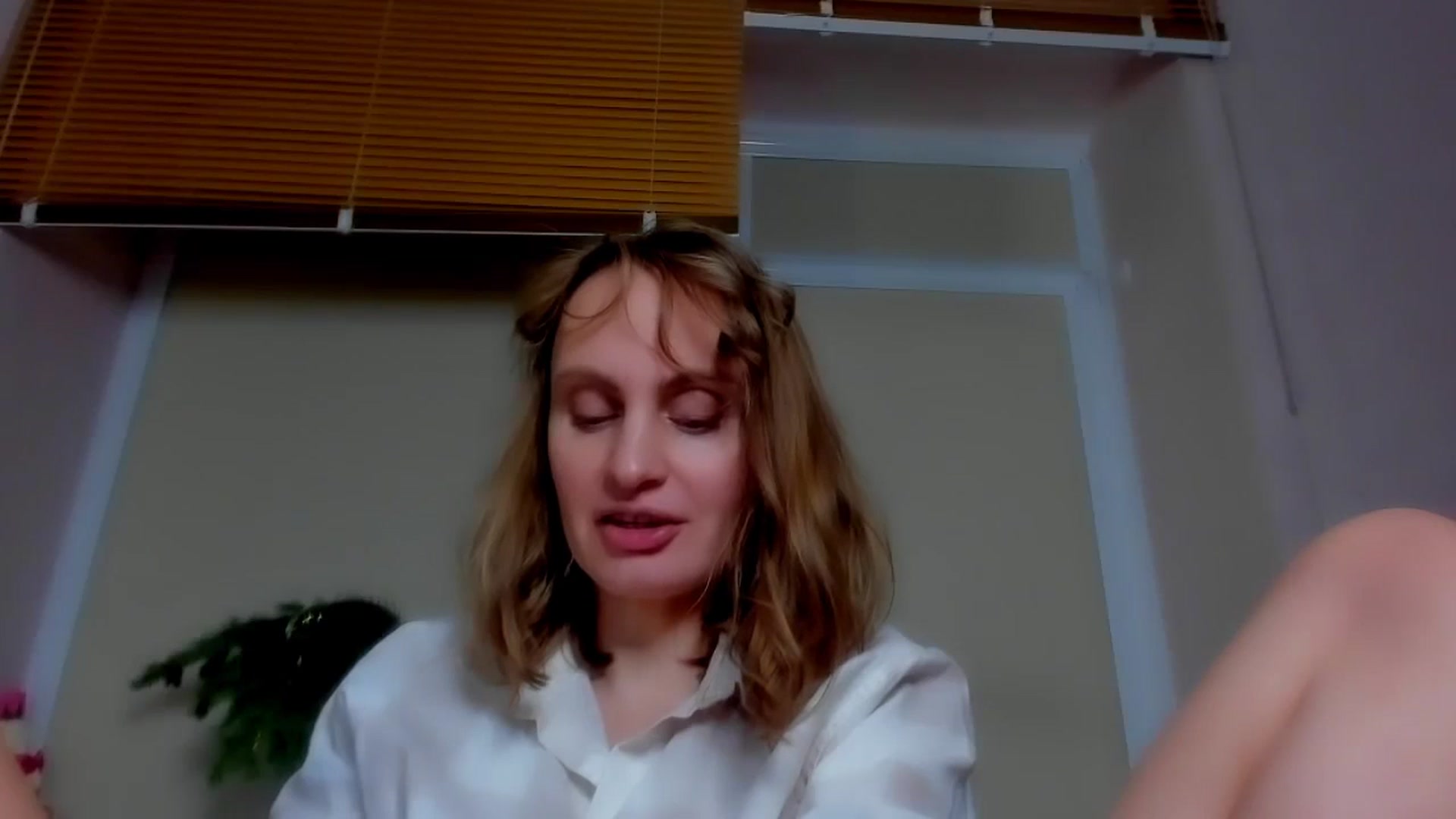 Gallery image thumbnail from Elenapre's myfreecams stream on, 12/26/2023, 08:42 image 2 of 20
