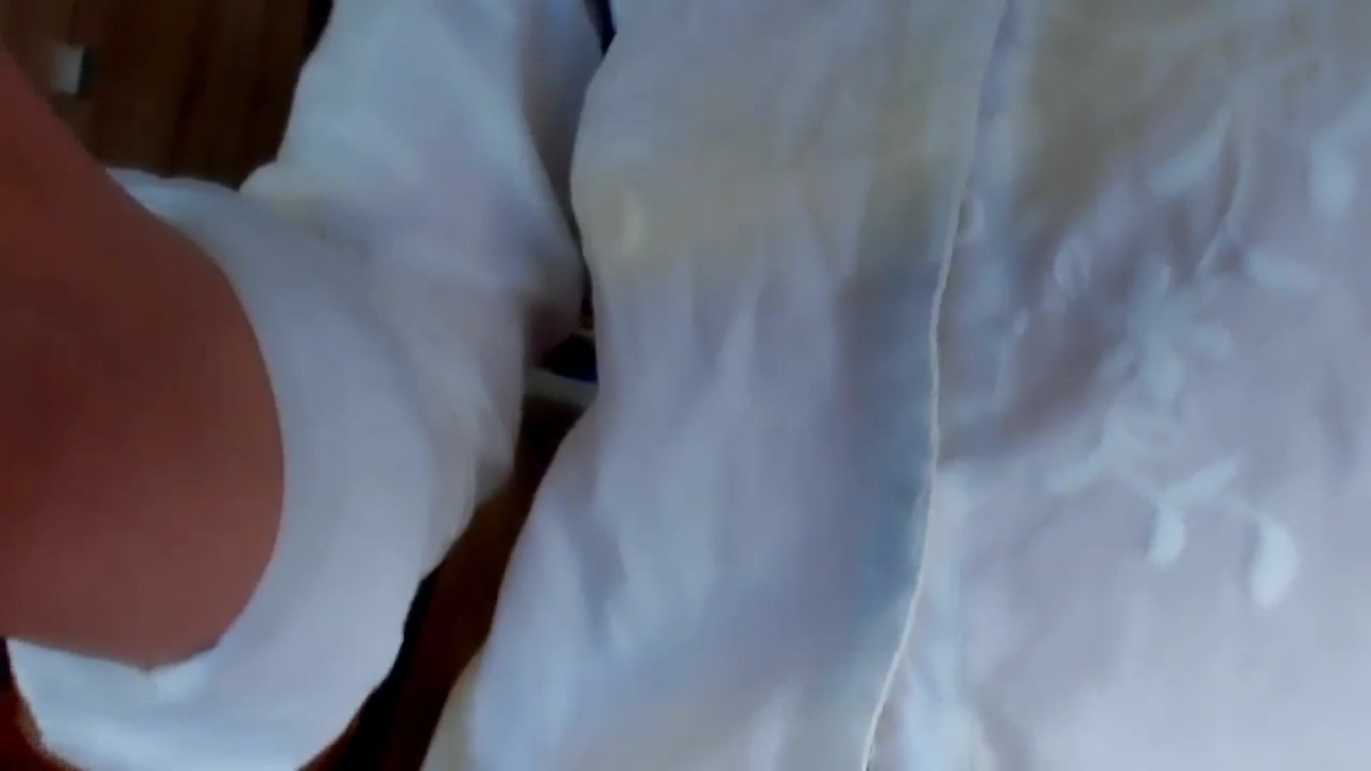 Gallery image thumbnail from Elenapre's myfreecams stream on, 12/29/2023, 08:06 image 14 of 20