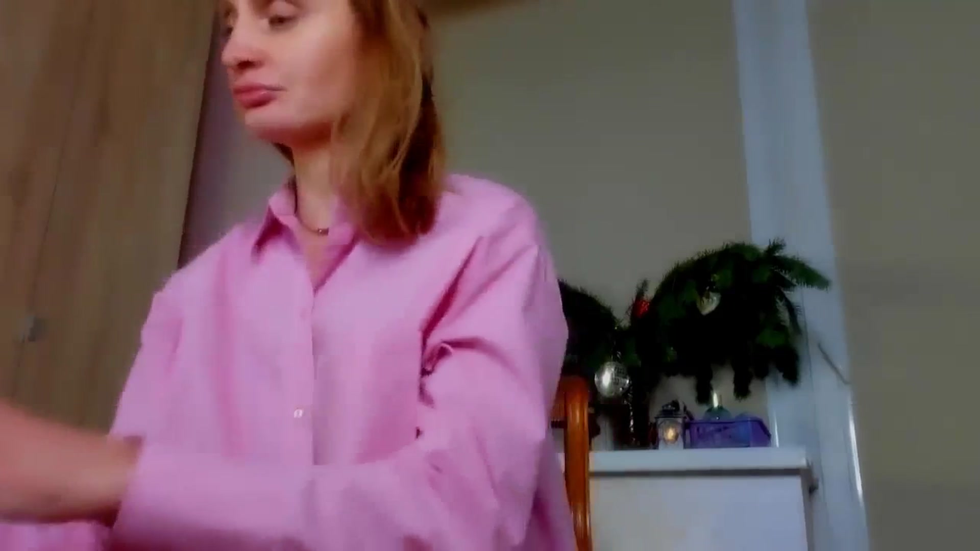 Gallery image thumbnail from Elenapre's myfreecams stream on, 01/10/2024, 06:51 image 3 of 20