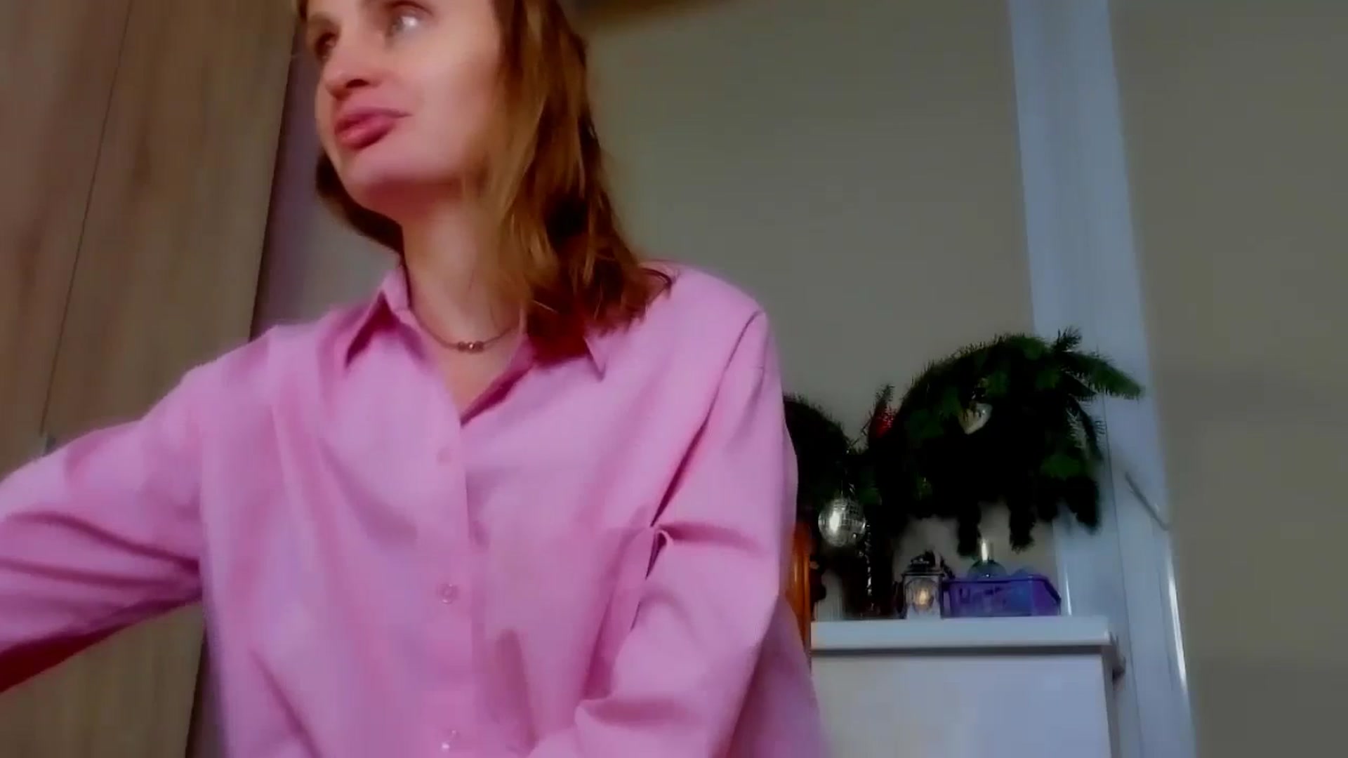 Gallery image thumbnail from Elenapre's myfreecams stream on, 01/10/2024, 06:51 image 5 of 20