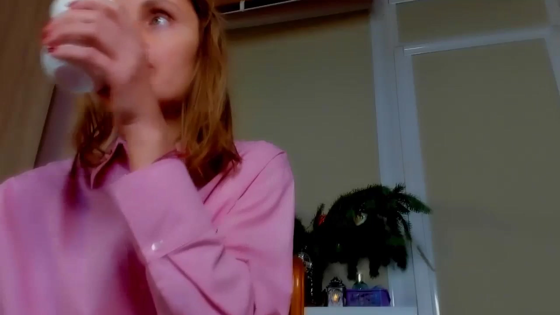 Gallery image thumbnail from Elenapre's myfreecams stream on, 01/10/2024, 06:51 image 8 of 20
