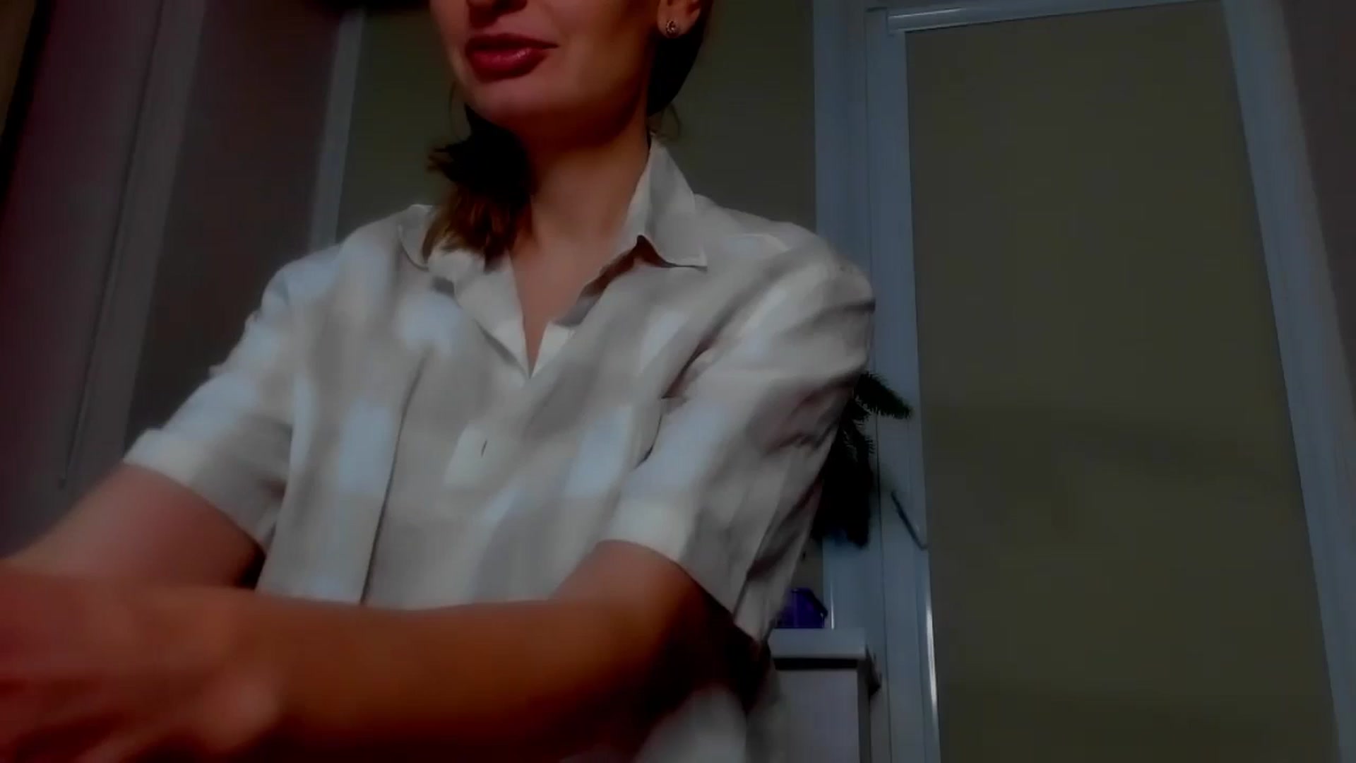Gallery image thumbnail from Elenapre's myfreecams stream on, 01/13/2024, 08:11 image 1 of 20