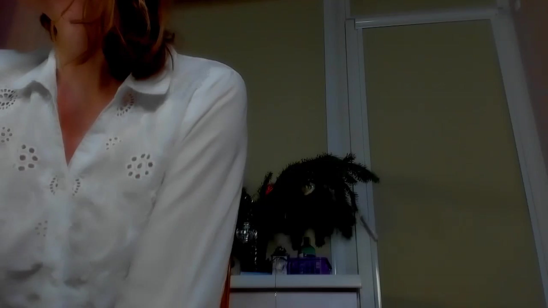 Gallery image thumbnail from Elenapre's myfreecams stream on, 01/19/2024, 08:45 image 18 of 20