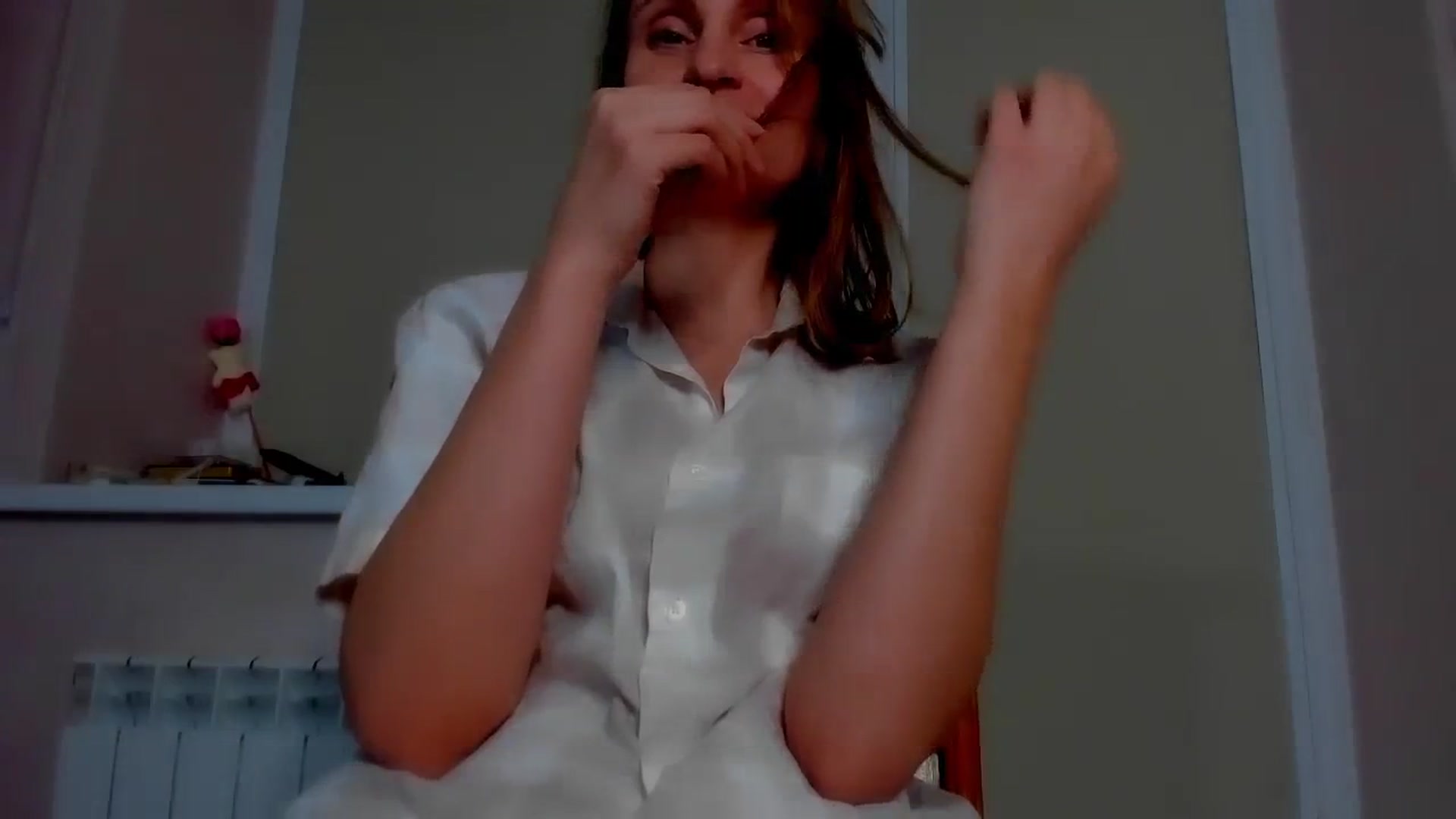 Gallery image thumbnail from Elenapre's myfreecams stream on, 01/23/2024, 07:05 image 18 of 20