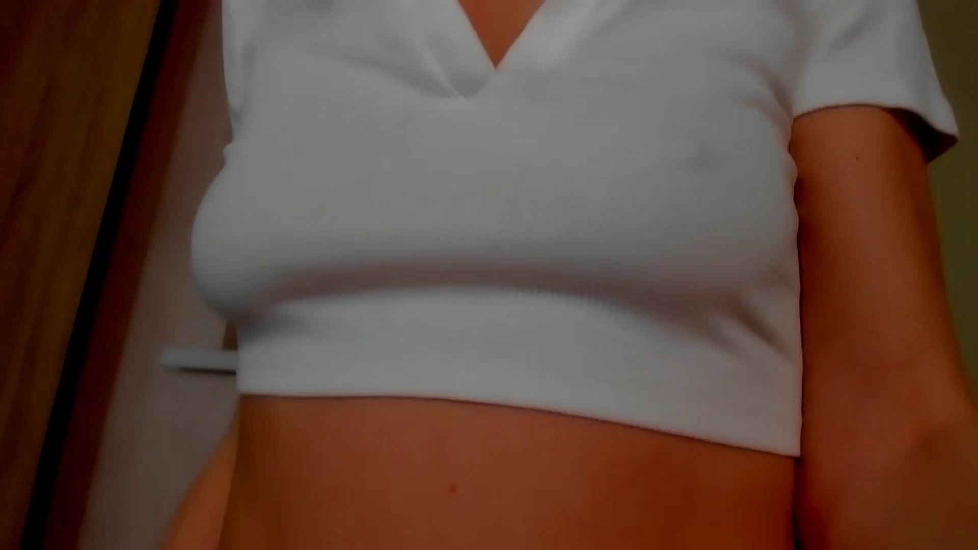 Gallery image thumbnail from Elenapre's myfreecams stream on, 01/26/2024, 06:08 image 1 of 20