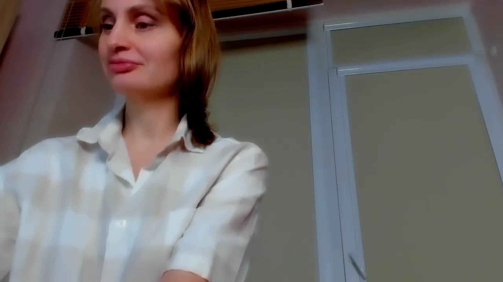 Gallery image thumbnail from Elenapre's myfreecams stream on, 01/30/2024, 06:29 image 6 of 20
