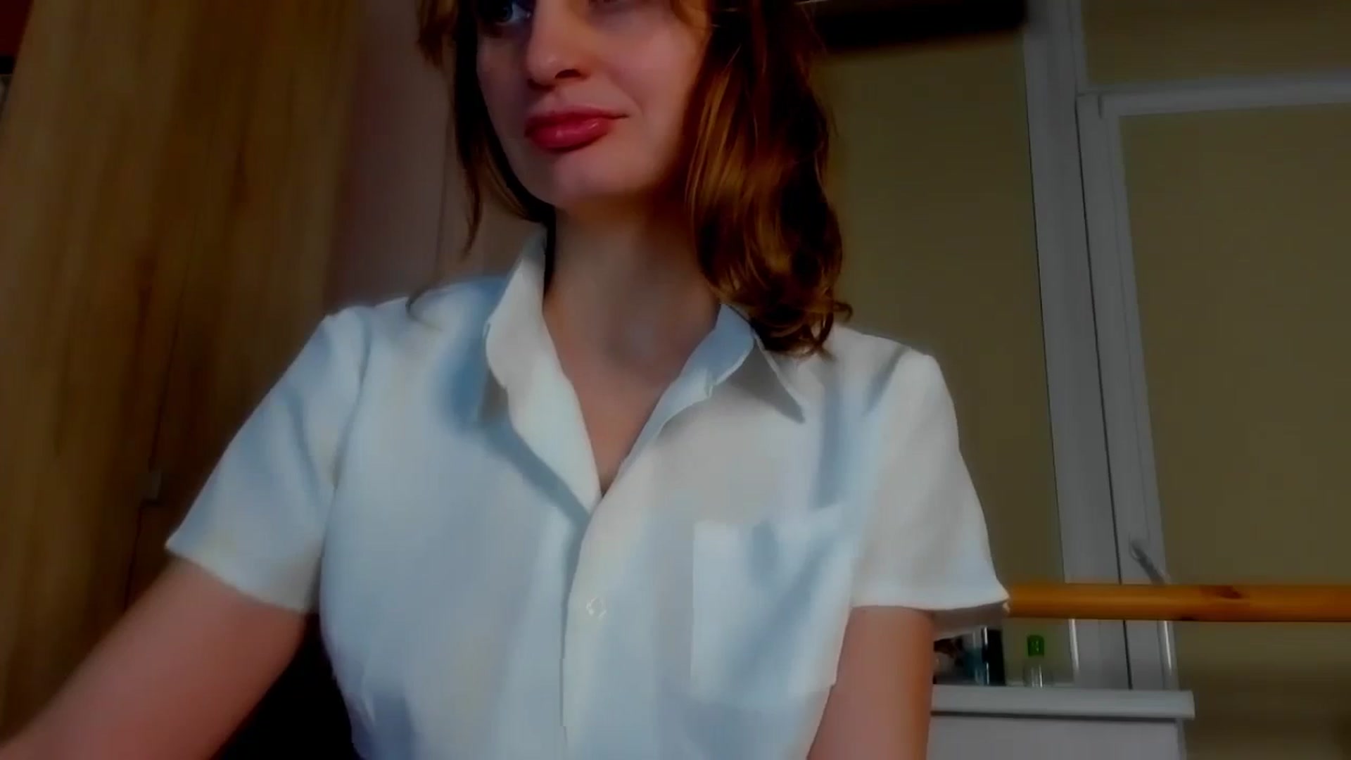 Gallery image thumbnail from Elenapre's myfreecams stream on, 02/03/2024, 05:16 image 2 of 20