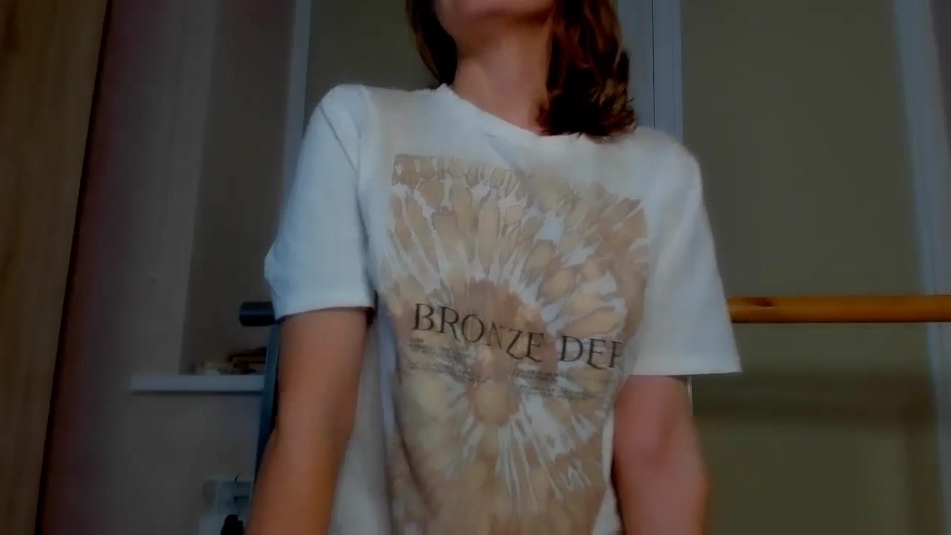 Gallery image thumbnail from Elenapre's myfreecams stream on, 02/03/2024, 07:22 image 18 of 20