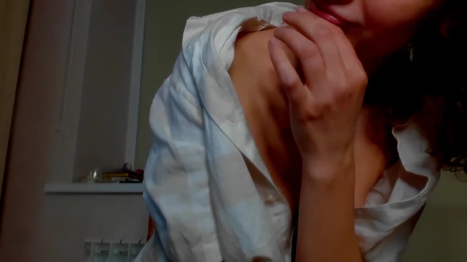 Gallery image thumbnail from Elenapre's myfreecams stream on, 02/07/2024, 08:10 image 6 of 20