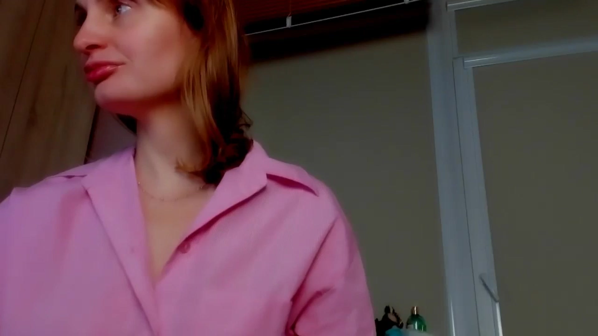 Gallery image thumbnail from Elenapre's myfreecams stream on, 02/14/2024, 08:09 image 2 of 20