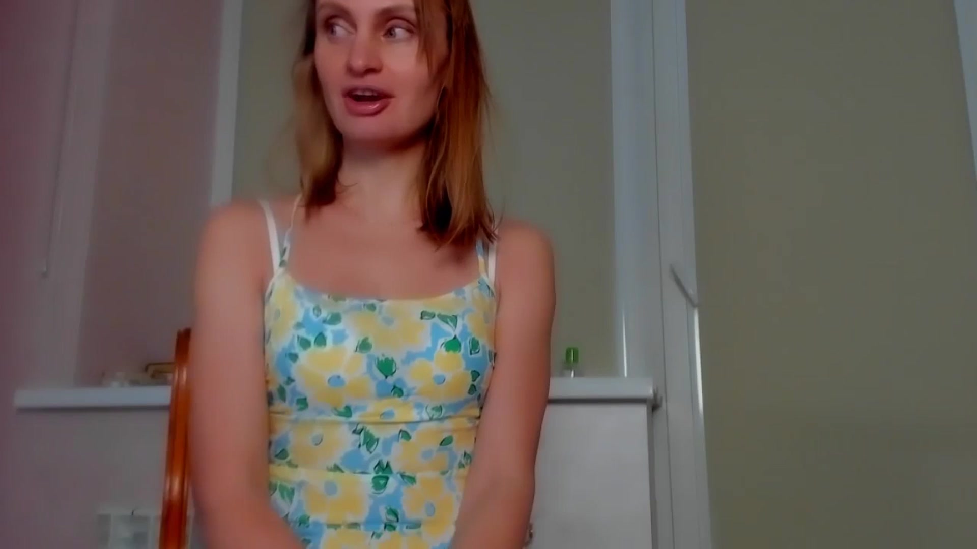 Gallery image thumbnail from Elenapre's myfreecams stream on, 02/16/2024, 05:34 image 6 of 20