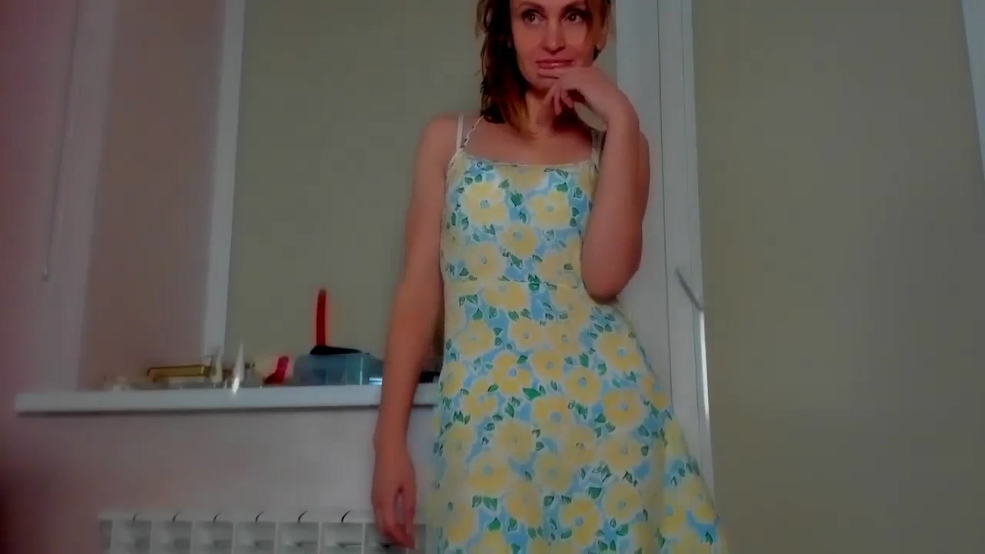Gallery image thumbnail from Elenapre's myfreecams stream on, 02/16/2024, 05:34 image 7 of 20