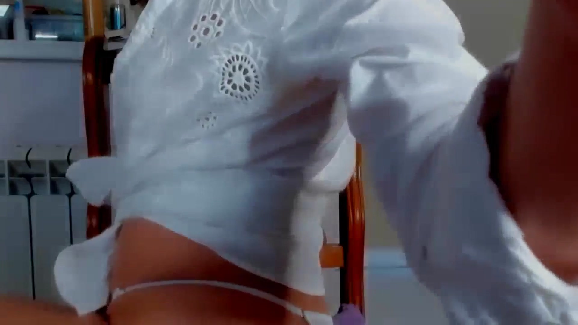 Gallery image thumbnail from Elenapre's myfreecams stream on, 03/12/2024, 07:46 image 9 of 20