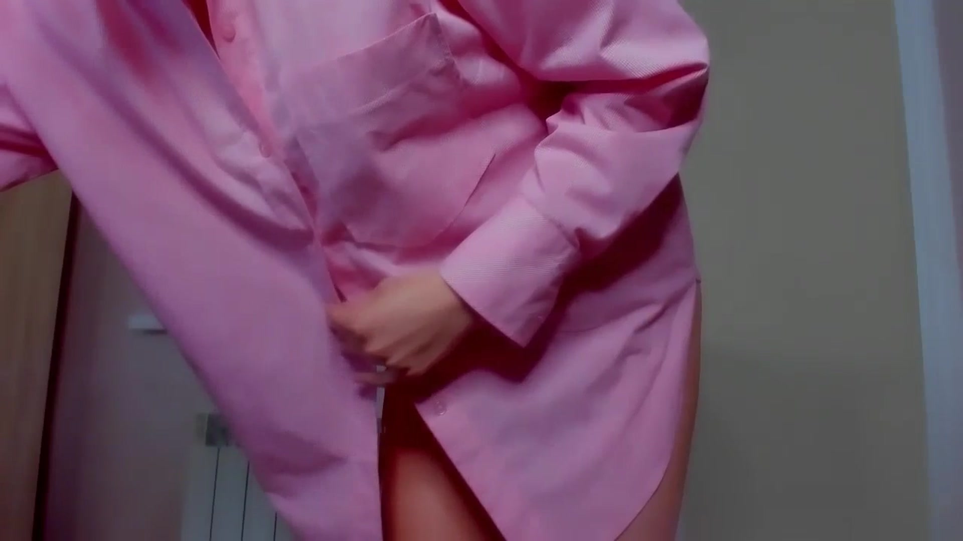 Gallery image thumbnail from Elenapre's myfreecams stream on, 03/19/2024, 07:51 image 6 of 20