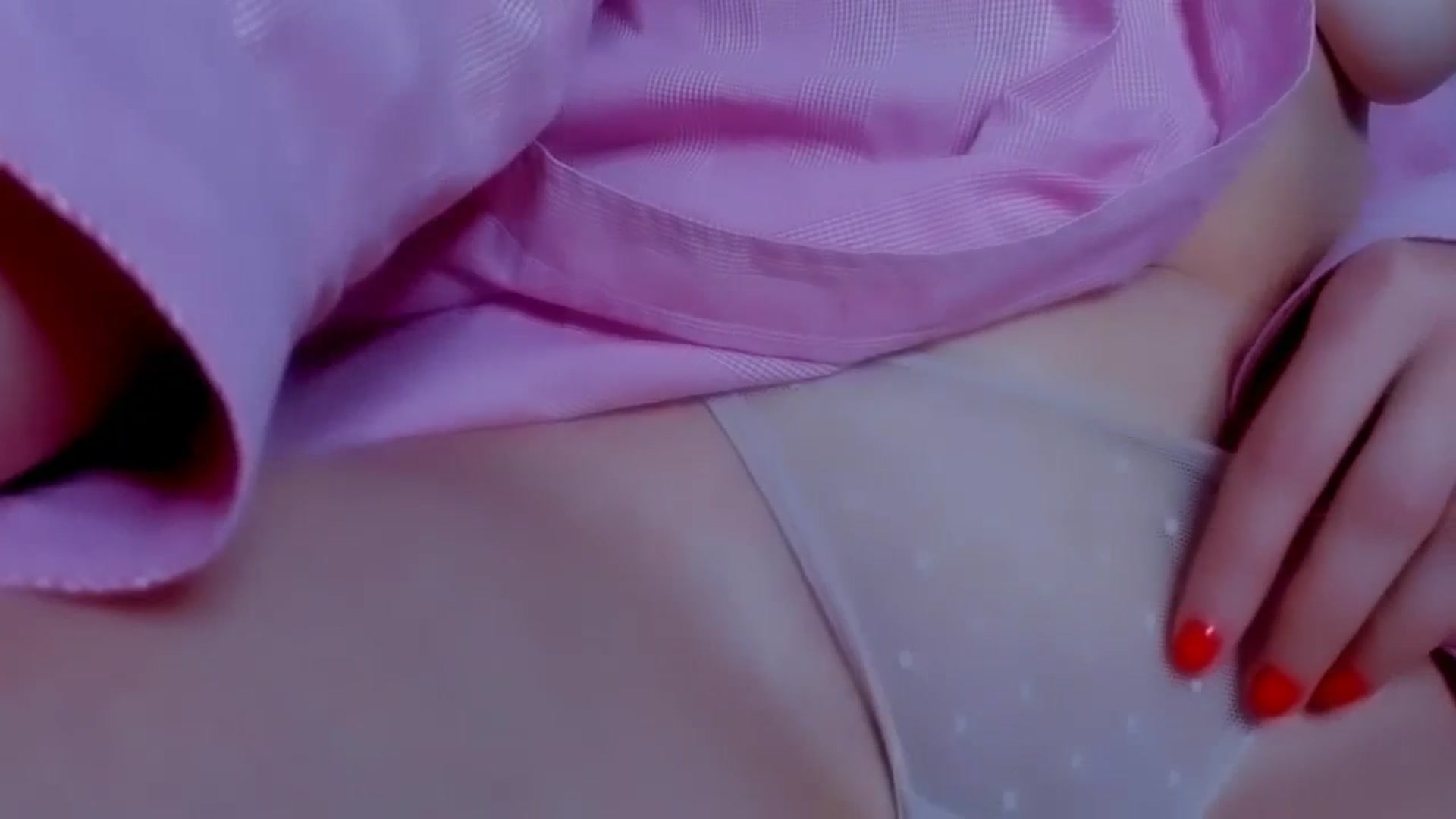 Gallery image thumbnail from Elenapre's myfreecams stream on, 04/12/2024, 08:24 image 9 of 20