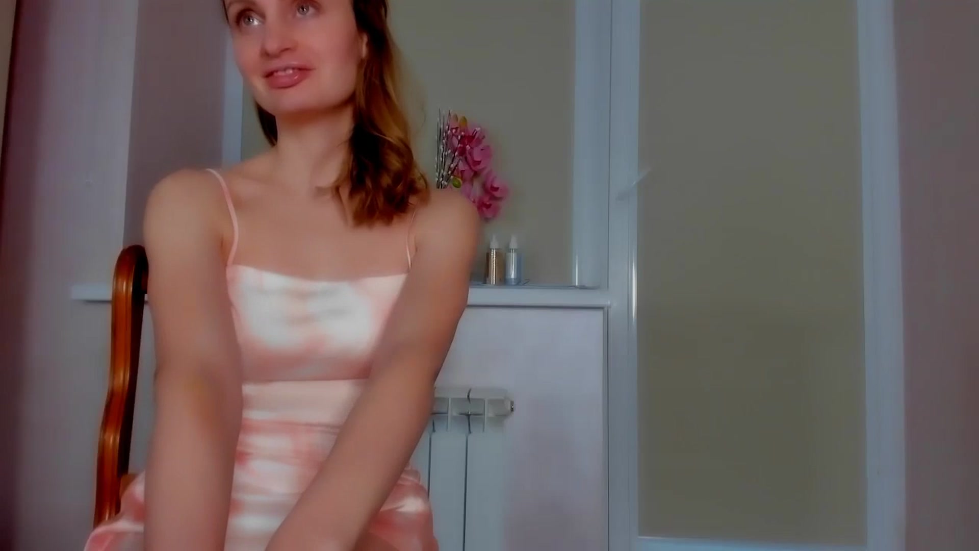 Gallery image thumbnail from Elenapre's myfreecams stream on, 05/08/2024, 04:19 image 3 of 20