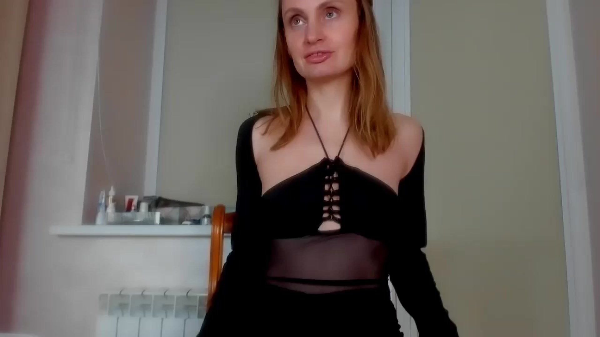 Gallery image thumbnail from Elenapre's myfreecams stream on, 05/31/2024, 04:20 image 5 of 20
