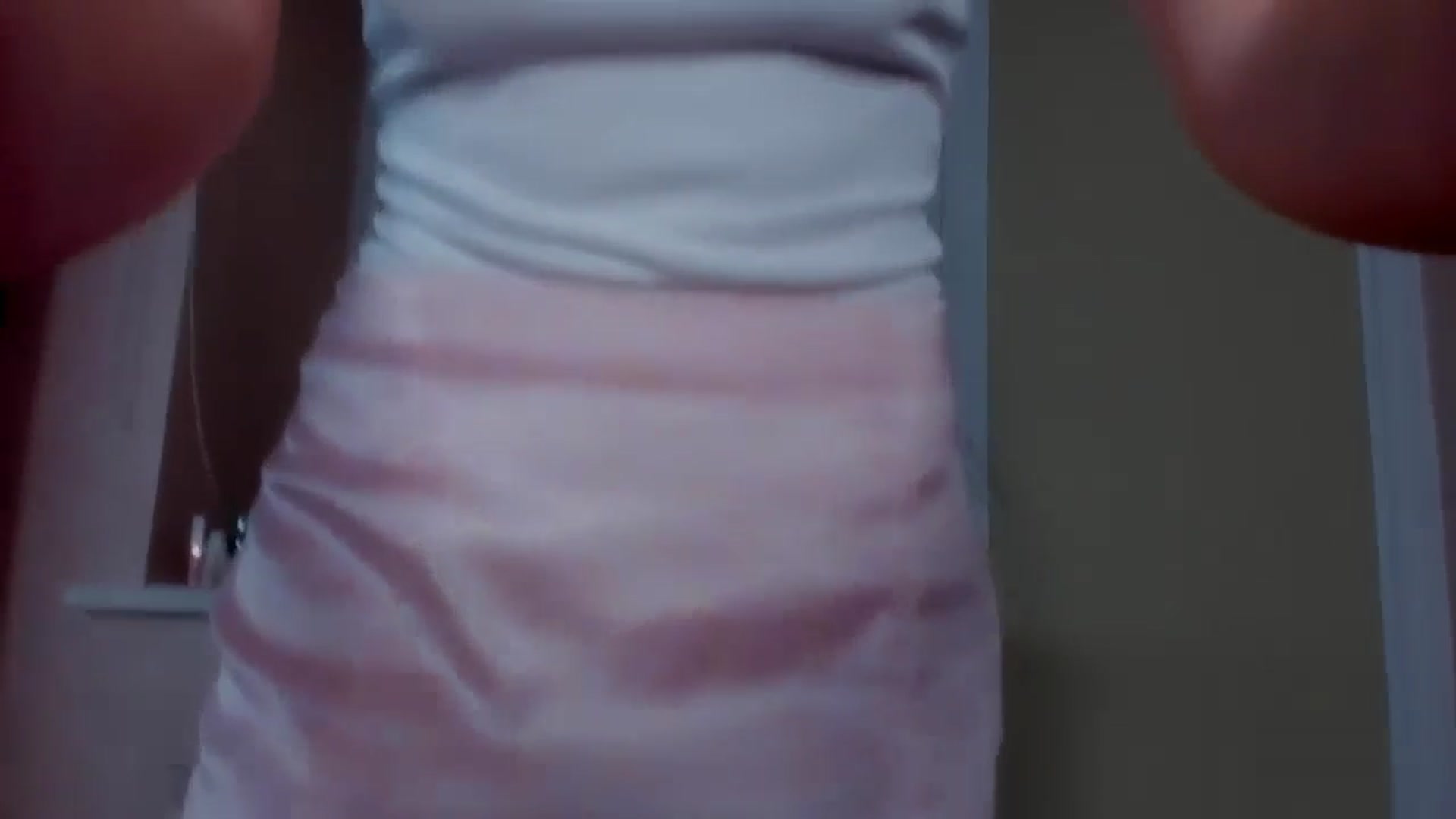 Gallery image thumbnail from Elenapre's myfreecams stream on, 06/11/2024, 04:54 image 17 of 20