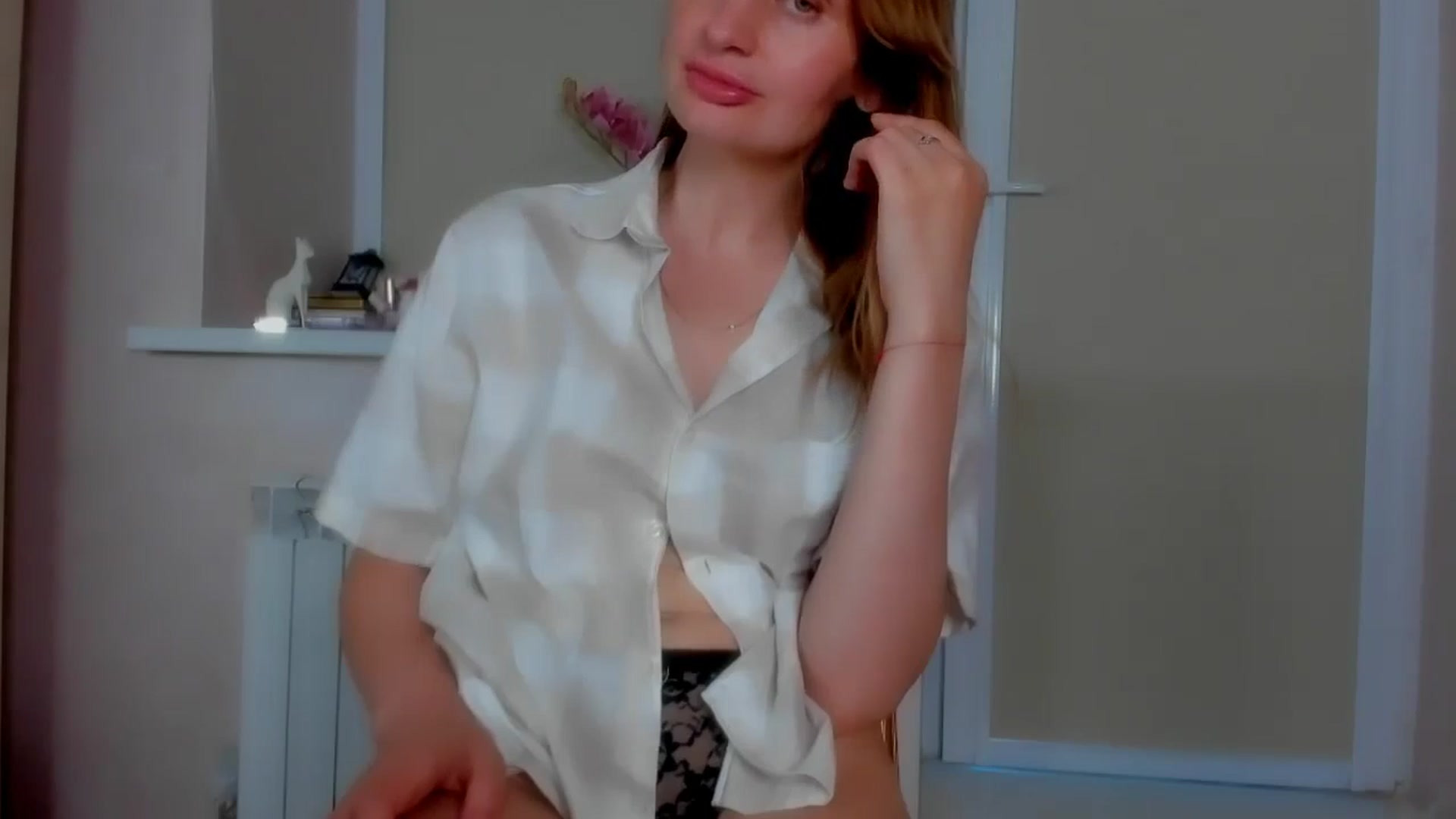 Gallery image thumbnail from Elenapre's myfreecams stream on, 06/24/2024, 06:48 image 6 of 20