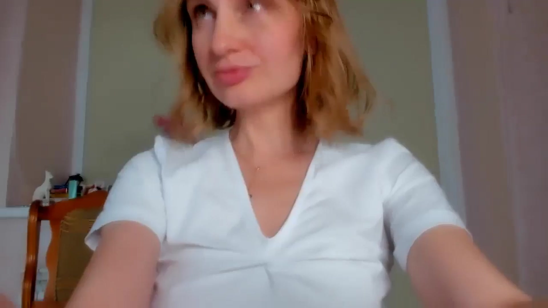Gallery image thumbnail from Elenapre's myfreecams stream on, 07/12/2024, 05:07 image 9 of 20