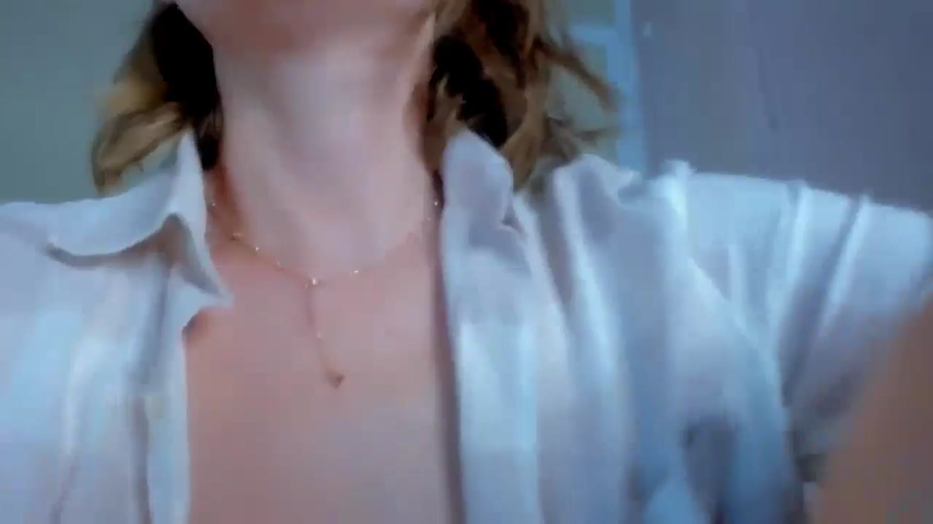 Gallery image thumbnail from Elenapre's myfreecams stream on, 07/12/2024, 07:15 image 6 of 20