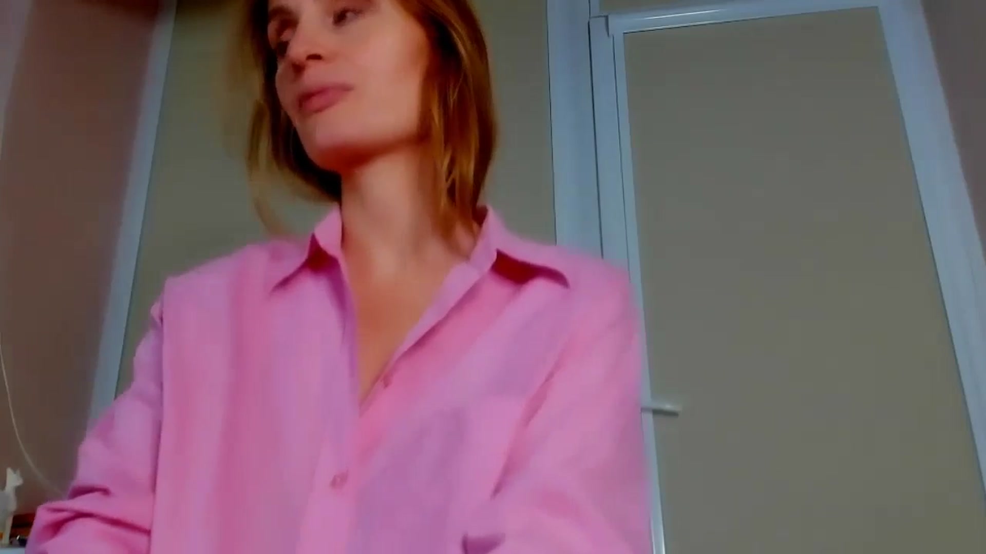 Gallery image thumbnail from Elenapre's myfreecams stream on, 09/06/2024, 05:42 image 18 of 20