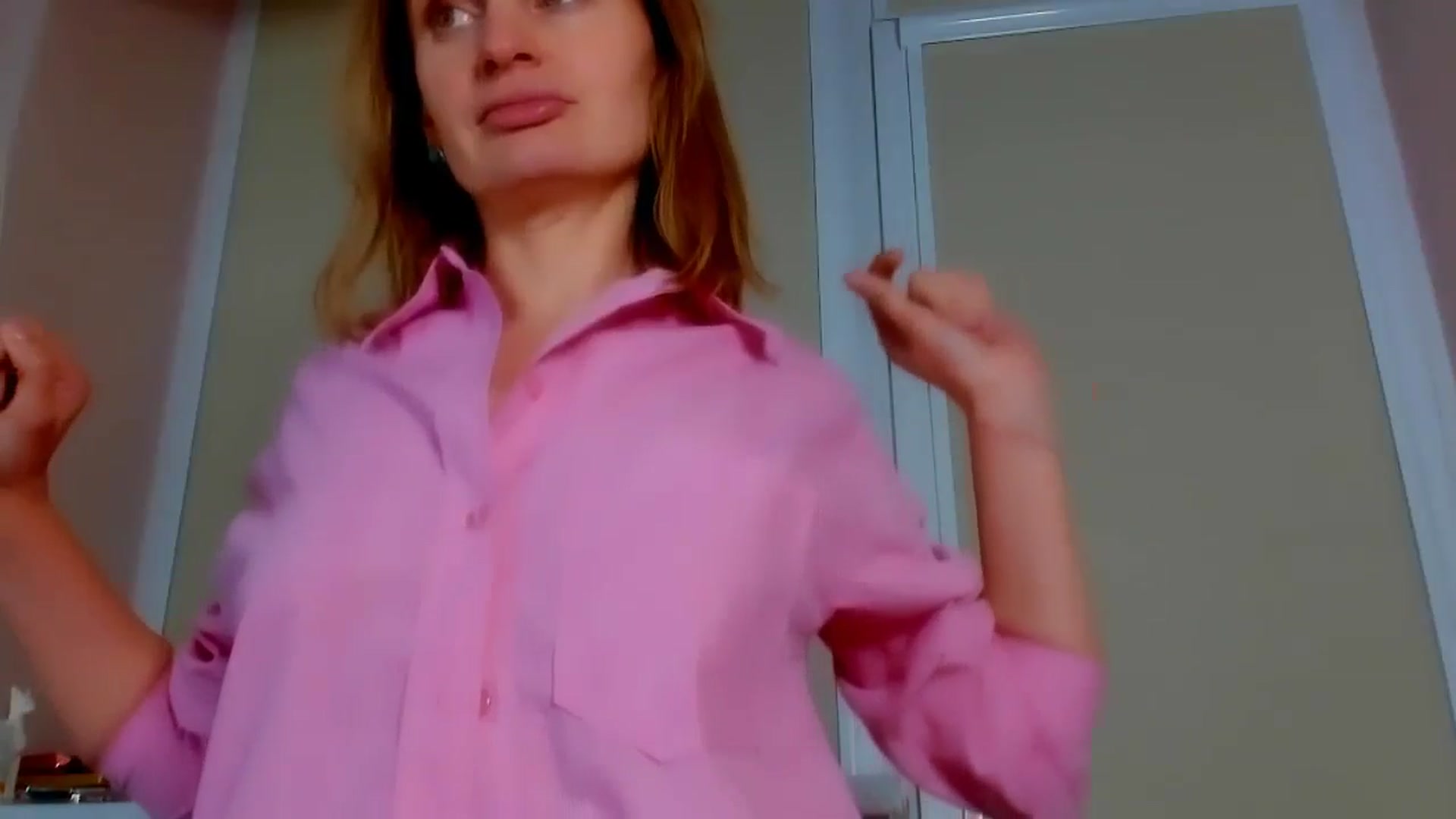 Gallery image thumbnail from Elenapre's myfreecams stream on, 09/06/2024, 05:42 image 5 of 20