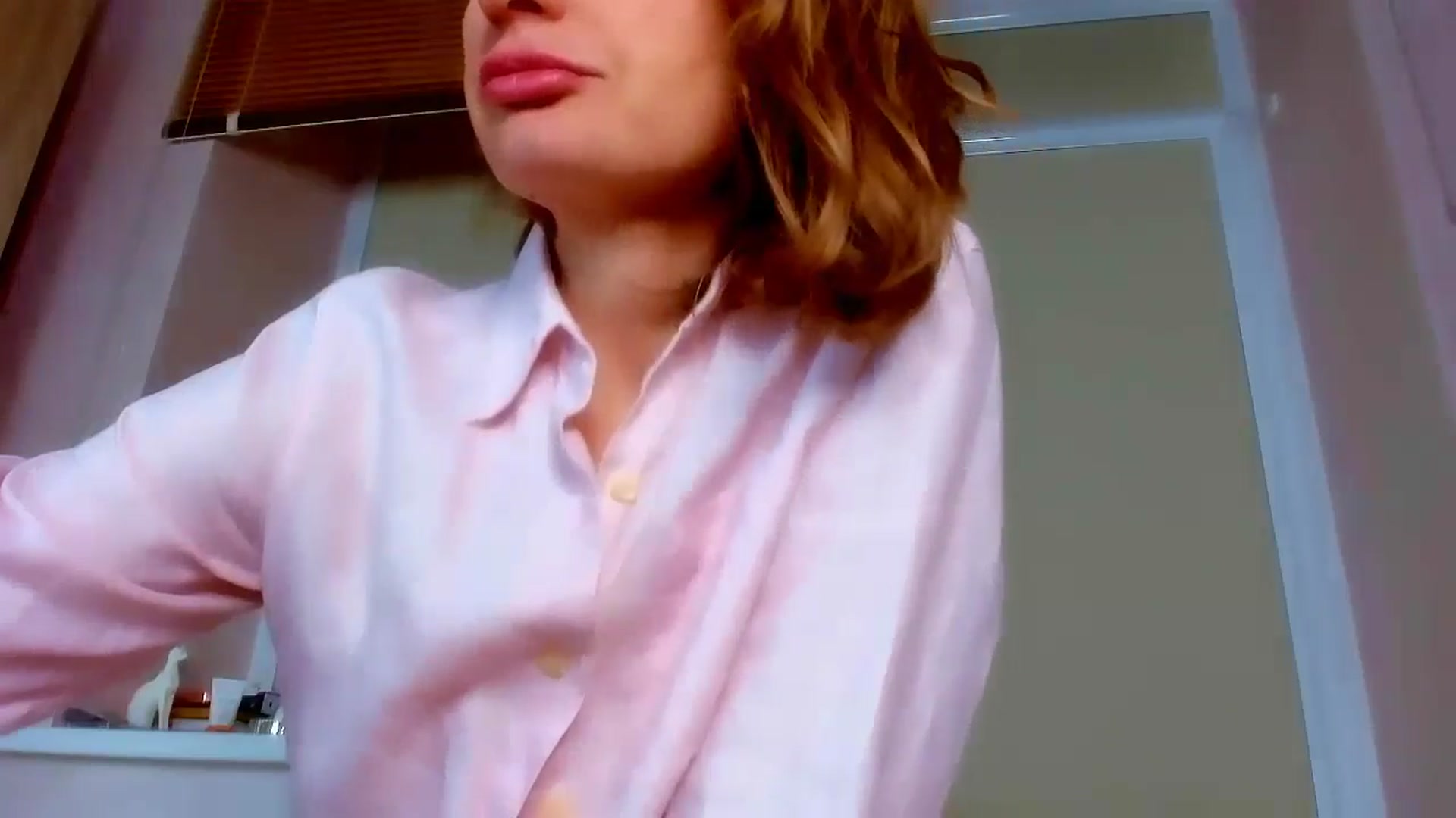 Gallery image thumbnail from Elenapre's myfreecams stream on, 09/17/2024, 05:51 image 14 of 20