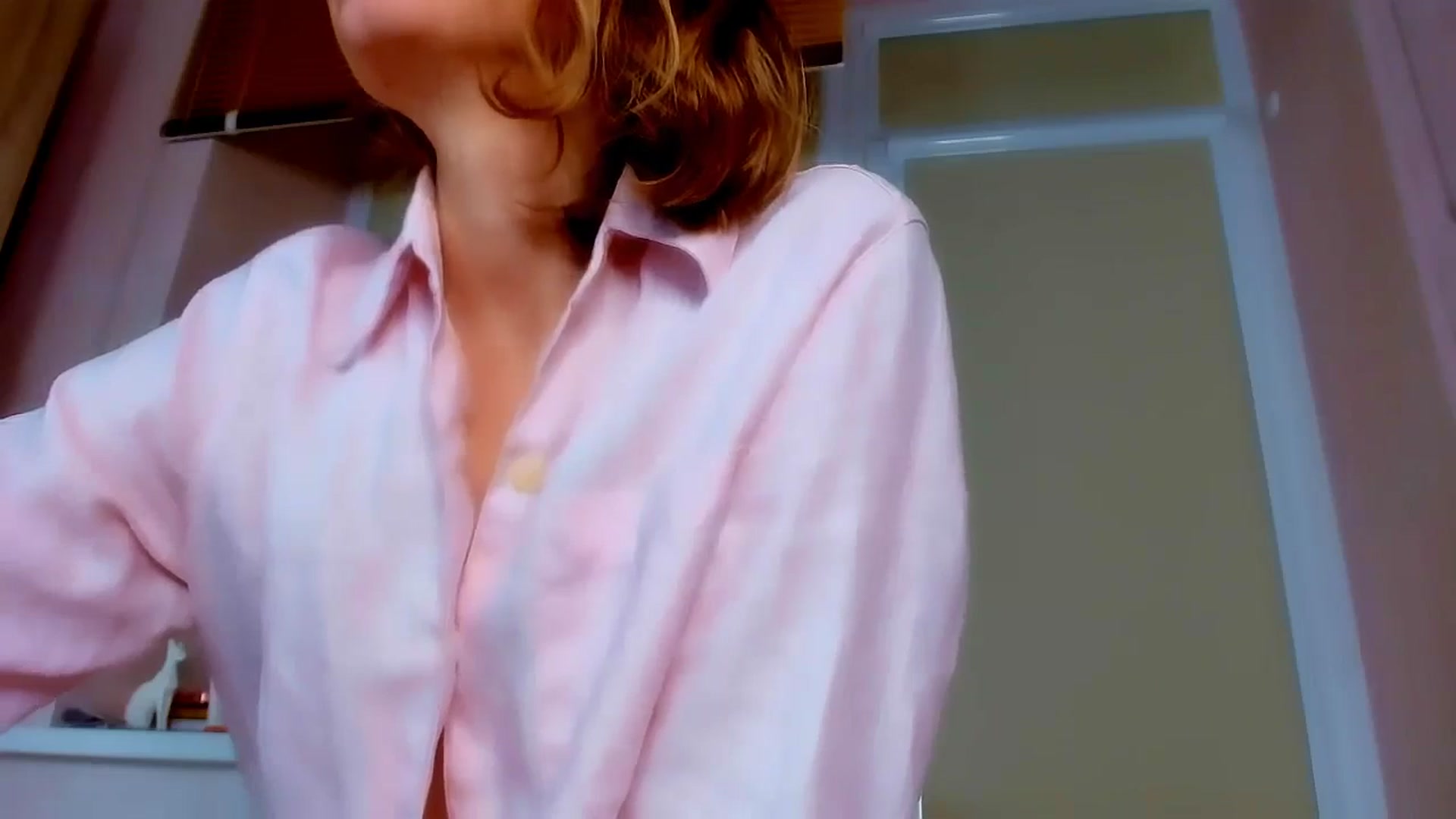 Gallery image thumbnail from Elenapre's myfreecams stream on, 09/17/2024, 05:51 image 16 of 20