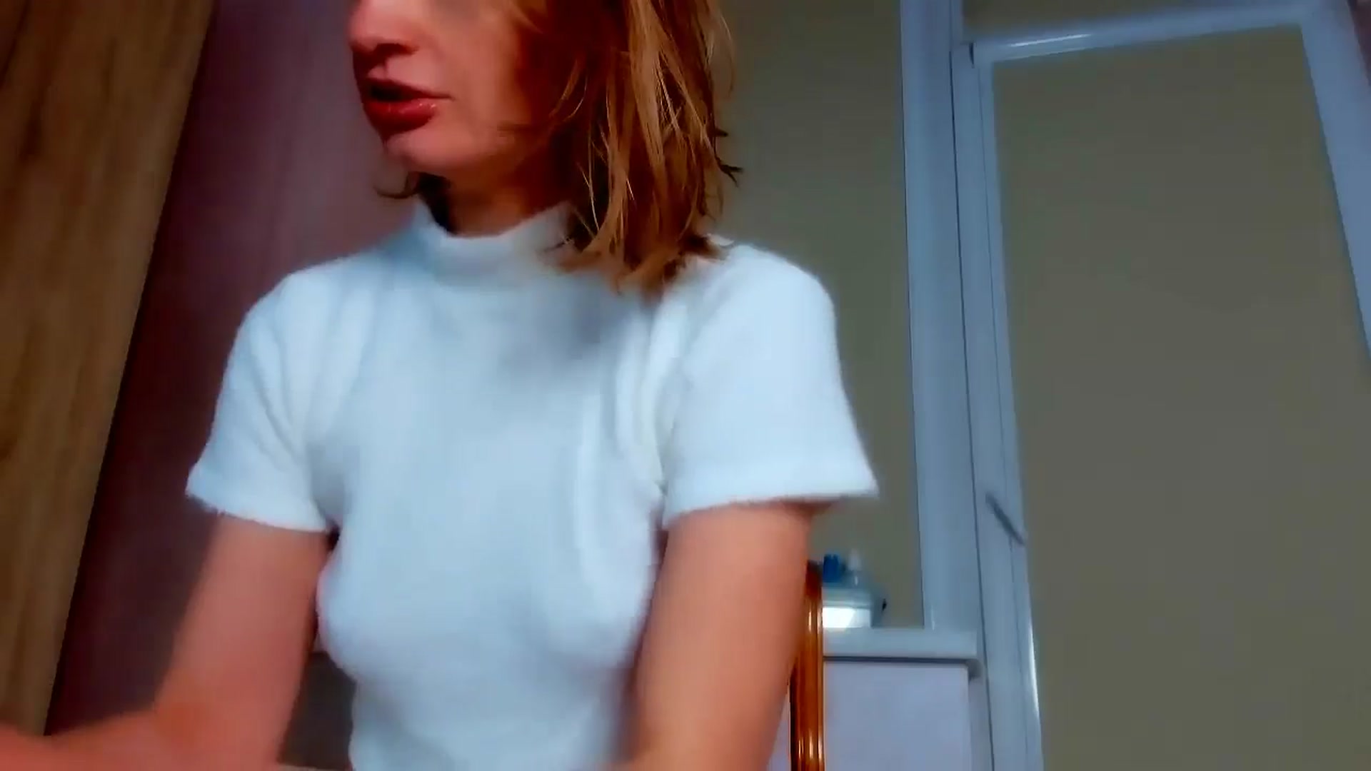 Gallery image thumbnail from Elenapre's myfreecams stream on, 10/11/2024, 06:37 image 2 of 20