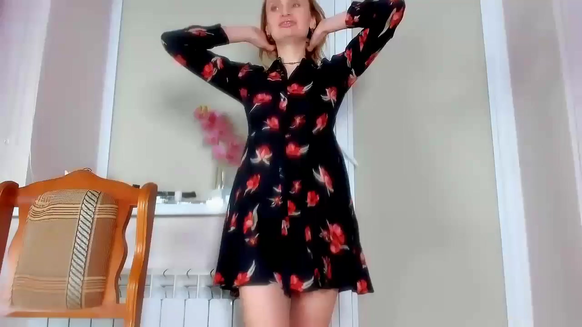 Gallery image thumbnail from Elenapre's myfreecams stream on, 11/22/2024, 04:48 image 5 of 20