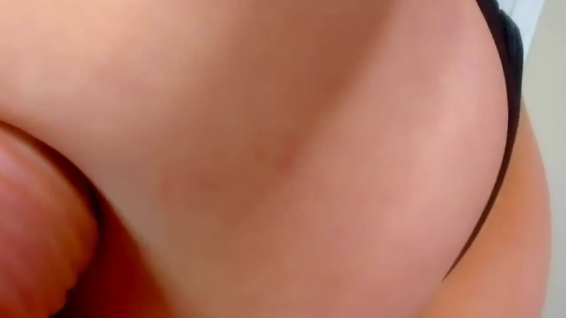 Gallery image thumbnail from Elenapre's myfreecams stream on, 01/28/2025, 07:06 image 15 of 20
