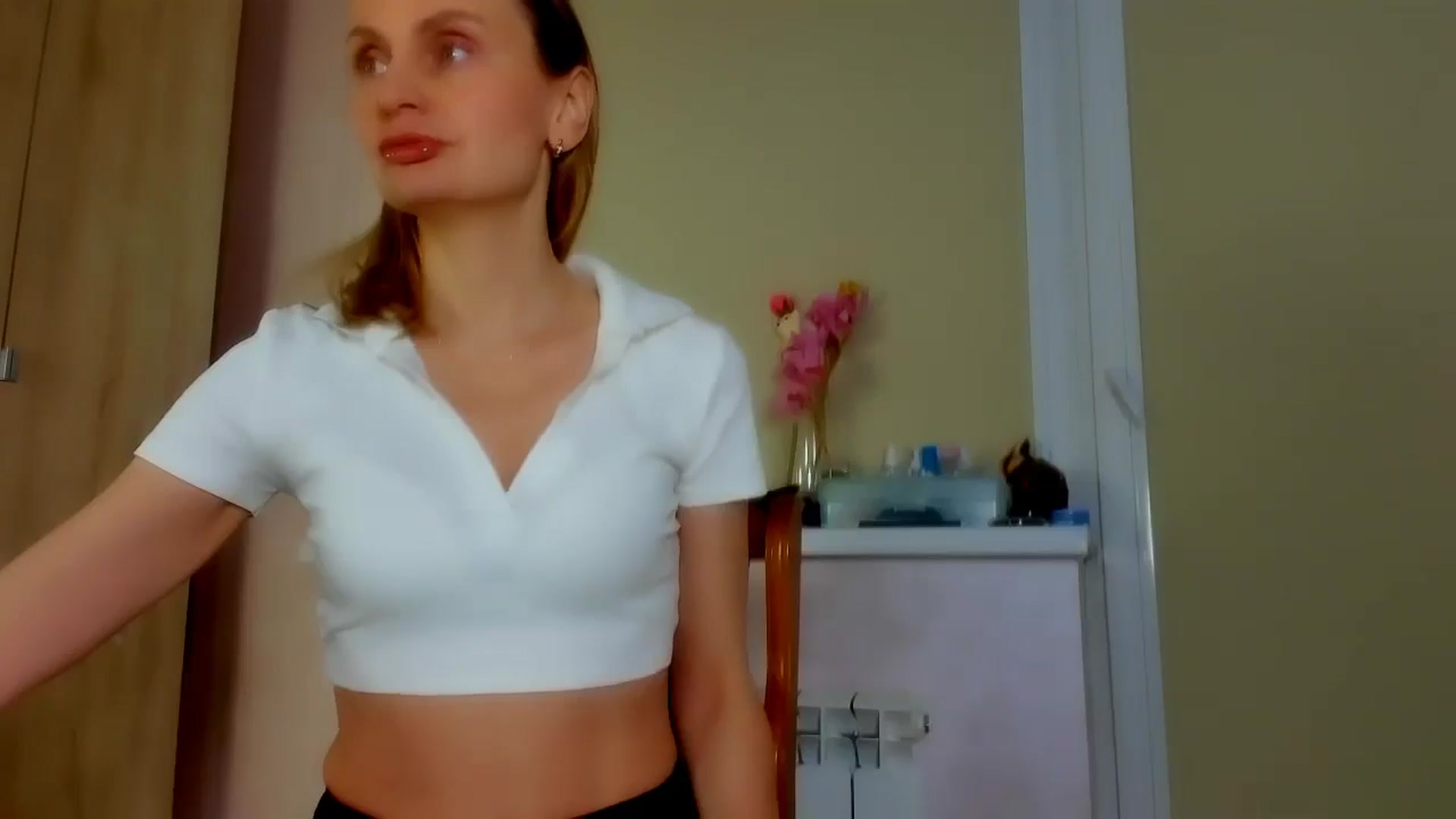 Gallery image thumbnail from Elenapre's myfreecams stream on, 02/04/2025, 06:49 image 6 of 20
