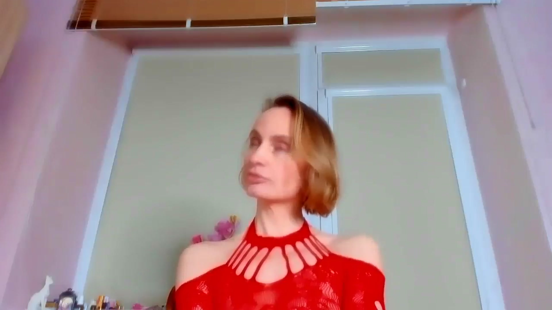 Gallery image thumbnail from Elenapre's myfreecams stream on, 03/04/2025, 04:59 image 13 of 20