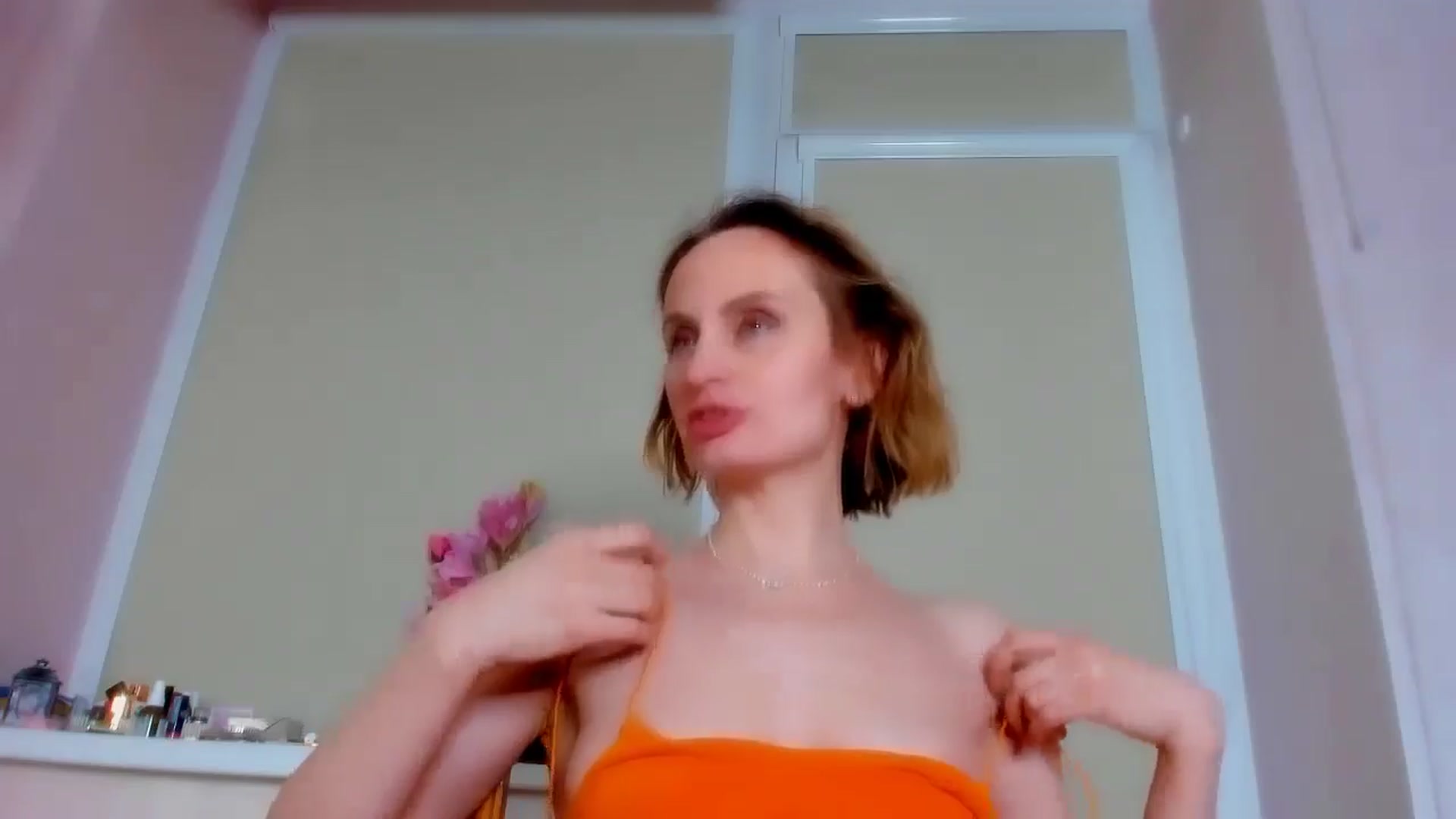 Gallery image thumbnail from Elenapre's myfreecams stream on, 04/11/2025, 06:31 image 18 of 20