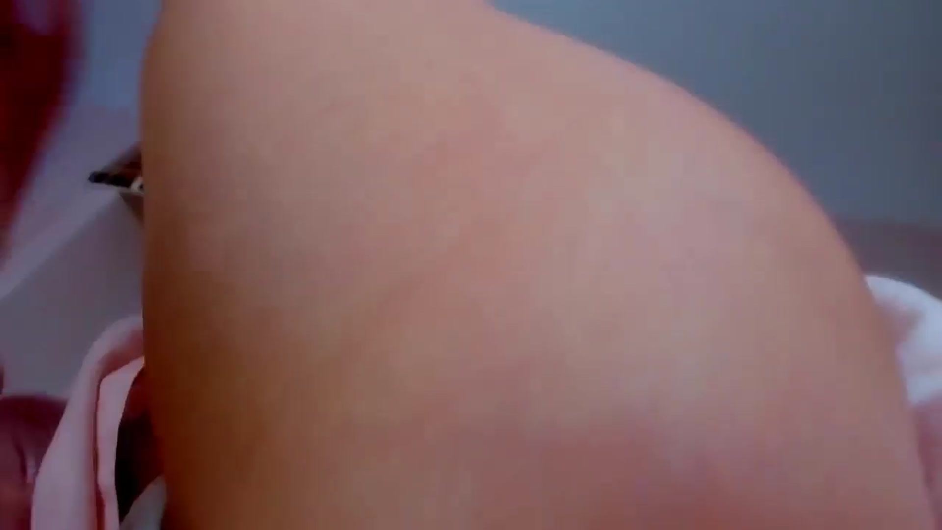 Gallery image thumbnail from Elenapre's myfreecams stream on, 04/25/2025, 07:19 image 14 of 20