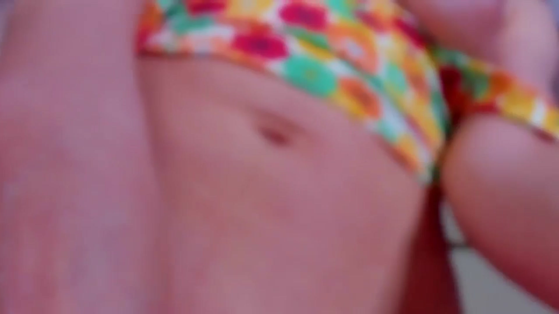 Gallery image thumbnail from Elenapre's myfreecams stream on, 05/02/2025, 06:04 image 16 of 20