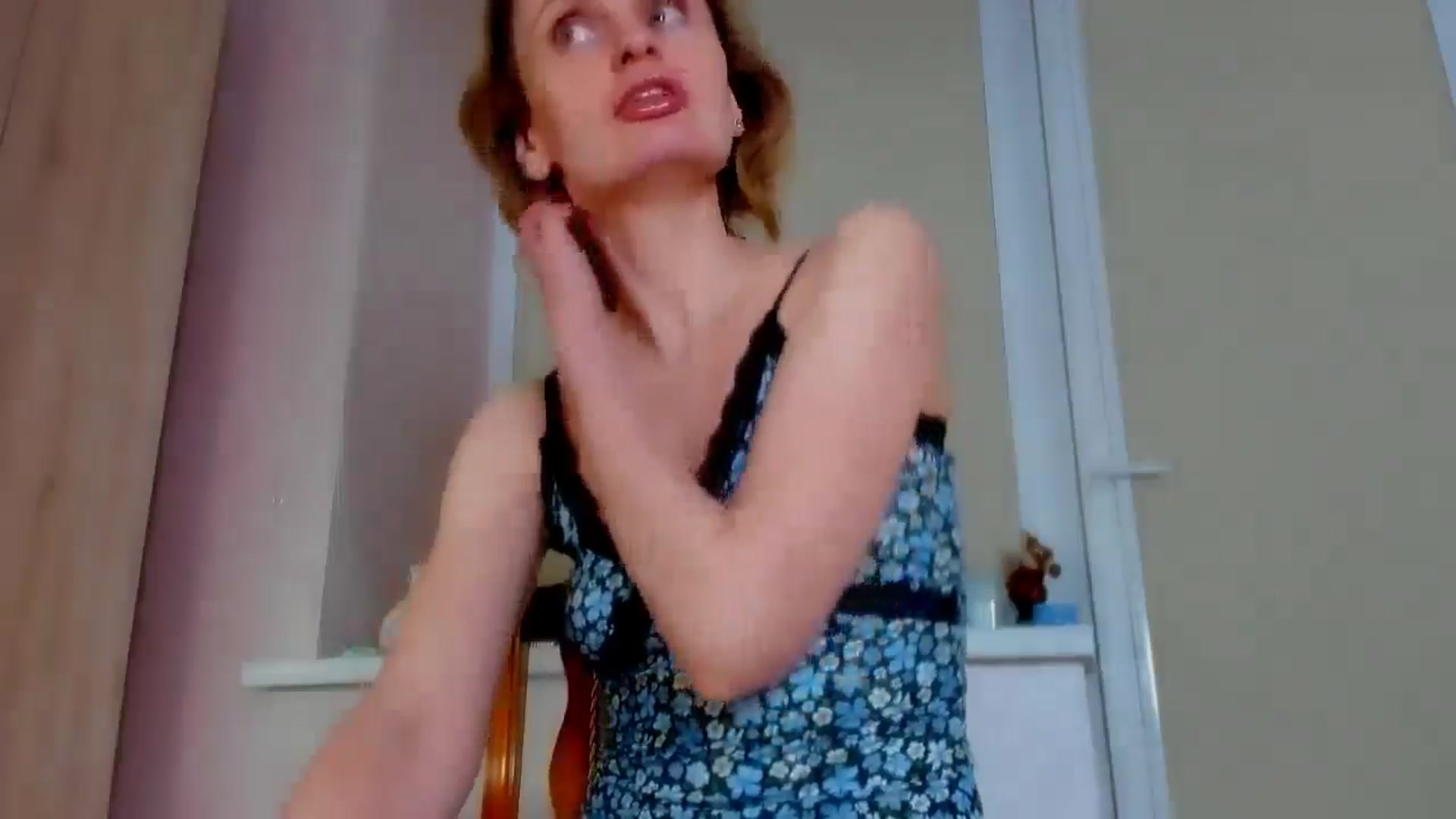 Gallery image thumbnail from Elenapre's myfreecams stream on, 05/13/2025, 06:23 image 19 of 20