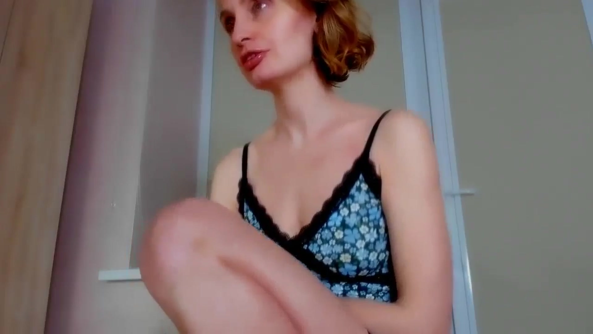 Gallery image thumbnail from Elenapre's myfreecams stream on, 05/13/2025, 06:41 image 15 of 20