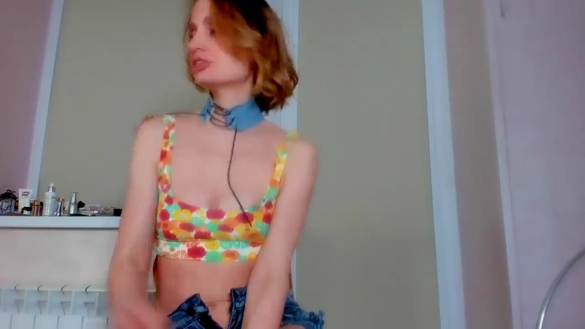 Gallery image thumbnail from Elenapre's myfreecams stream on, 05/20/2025, 05:39 image 4 of 20