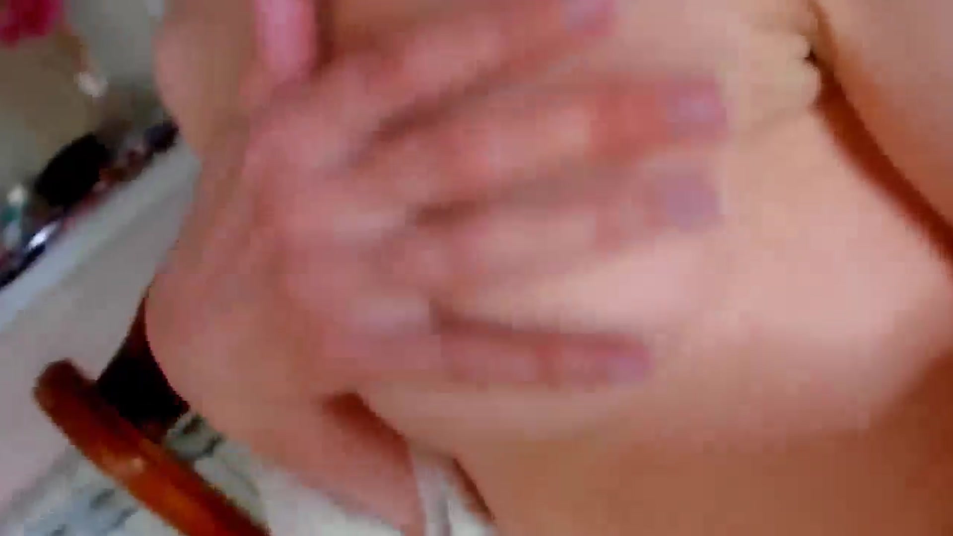 Gallery image thumbnail from Elenapre's myfreecams stream on, 05/20/2025, 06:32 image 19 of 20