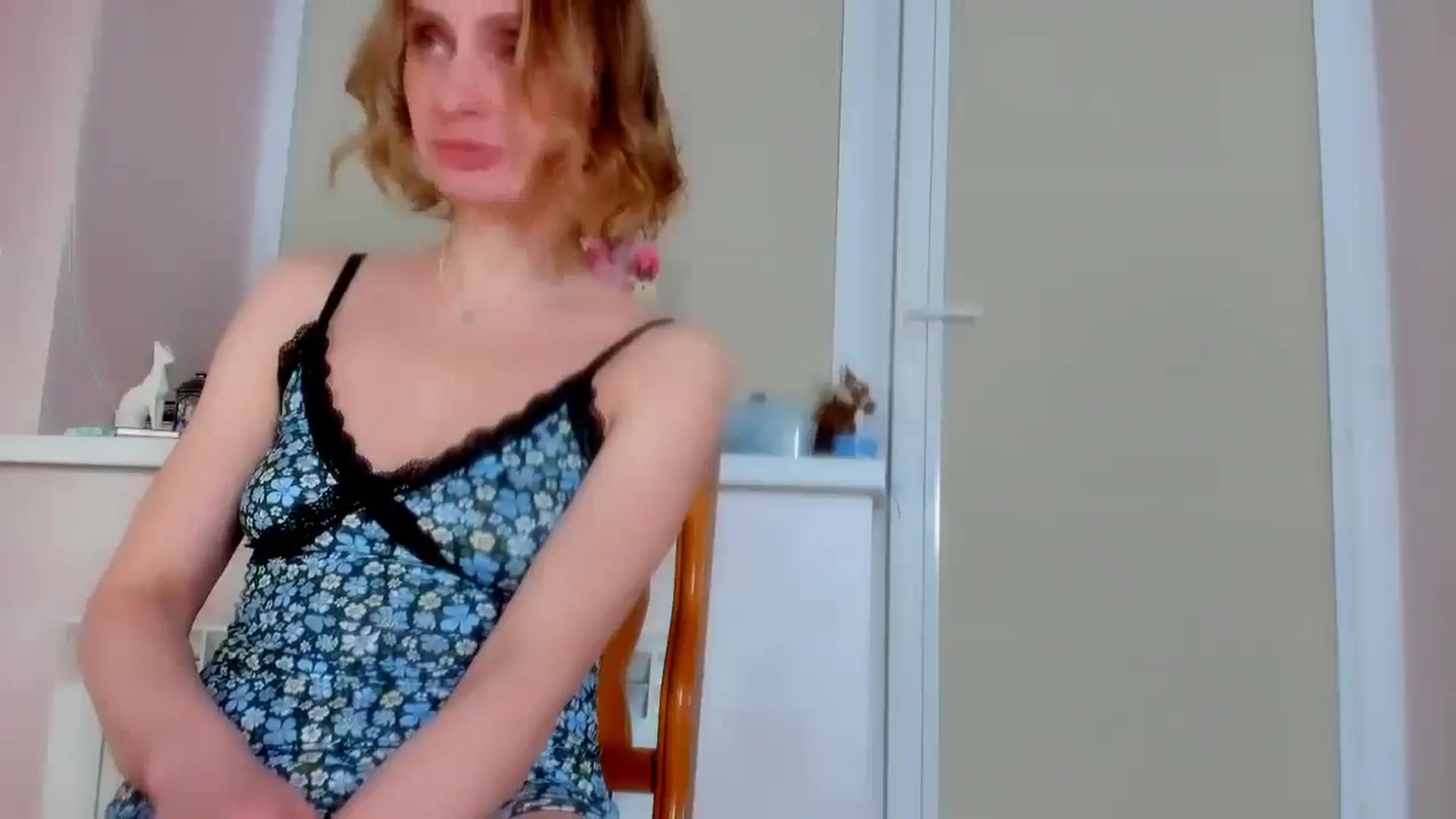 Gallery image thumbnail from Elenapre's myfreecams stream on, 05/27/2025, 05:12 image 6 of 20