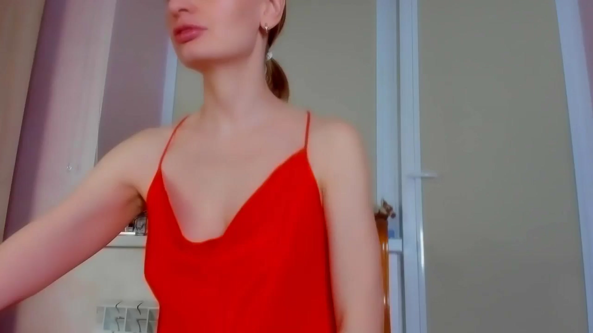 Gallery image thumbnail from Elenapre's myfreecams stream on, 06/10/2025, 04:08 image 7 of 20